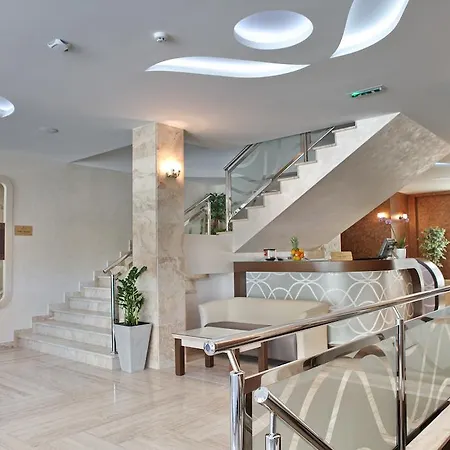 Garni Aveny Hotel
