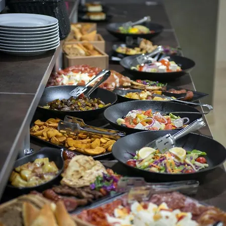 Garni Aveny 4* Čačak